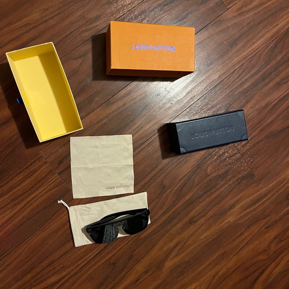 Louis Vuitton Black Sunglasses